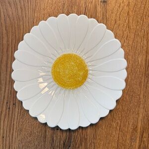 Gien France Daisy plate